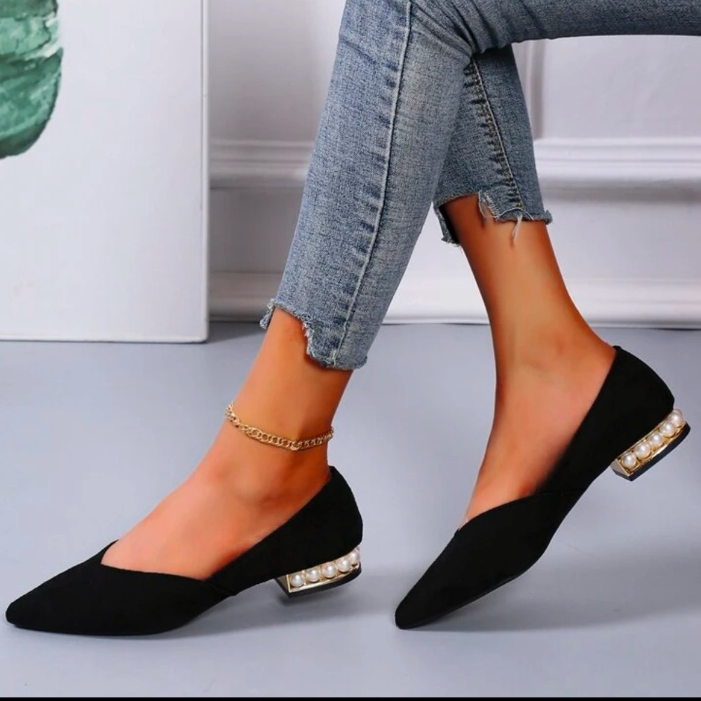 Black pointed toe ballet flats with gold and pearl heel detail -size 7.5/39 NWOT